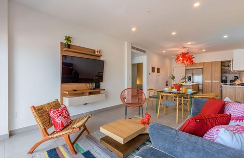 Oranjestad Eigentumswohnung | Modern Luxury 2/BR Condo with Sea View