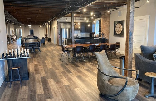 Old Town Pocatello Haus | Modern Luxury Meets Historic Charm: Unwind in Style in Purpose Executive Suites