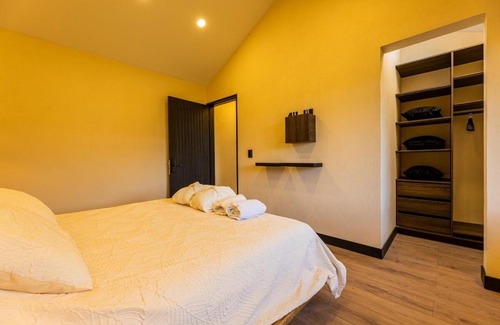 El Carmen de Viboral Villa | Modern Mountain Villa Kobus