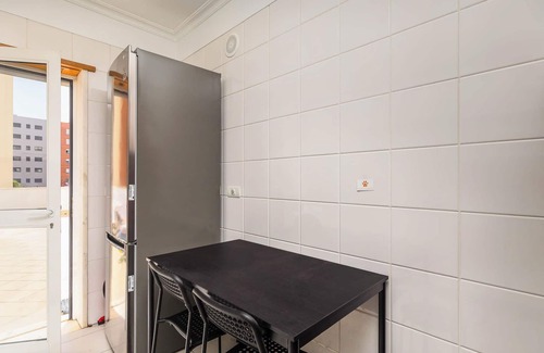 Parque das Nacoes Wohnung | Modern Oasis Stay in Lisbon