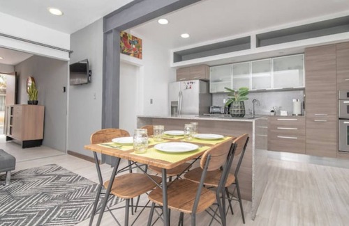Mata Redonda Wohnung | Modern Sabana Duplex 1BDR