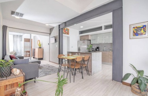 Mata Redonda Wohnung | Modern Sabana Duplex 1BDR