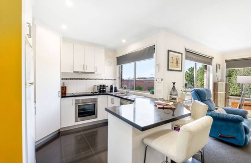 Howrah Wohnung | Modern & Spacious Howrah Home