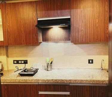 Bullawala Wohnung | Modern Studio all amenities