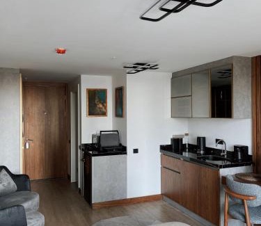 Kartal Wohnung | Modern Studio with balcony