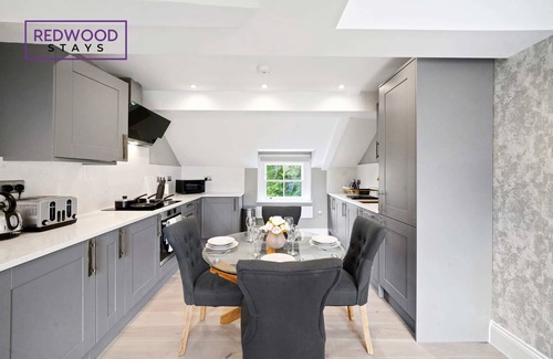 Reading City Centre Wohnung | Modern Town Center Apartment | Balcony Access