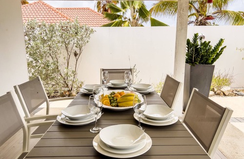 Sabana Liber Villapark Hütte | Modern Villa Private Pool 4min to Beaches!