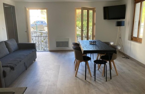 Bogeve Wohnung | Moderne et Rénovés en 2023, au Coeur du Village