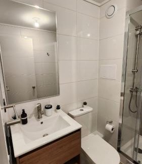 Los Angeles Wohnung | Moderno, nuevo, excelente ubicación, 1D1B, parking
