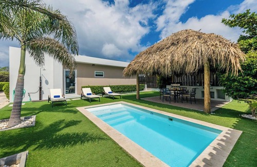 Koyari Villa | ModernPrivatePoolQuiet3BR2BA Eagle/Palm Beach