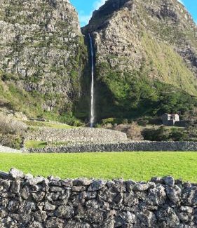 Lajes das Flores Haus | Moinho da Cascata