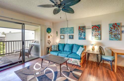 Ualapue Wohnung | Molokai Island Retreat with Ocean View and Pool!