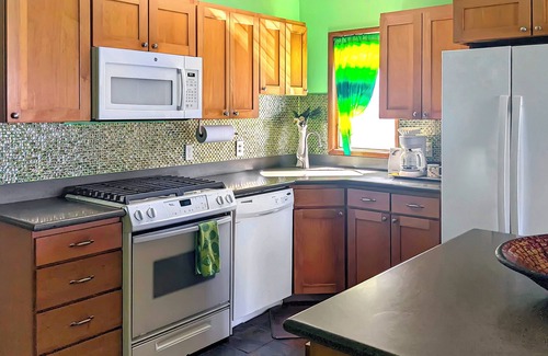 Ualapue Eigentumswohnung | 2 BR Oceanfront Luxury Condo at Wavecrest! Amazing Views!