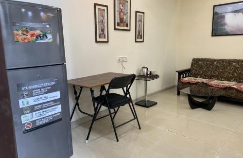 Ranwar Wohnung | Mon Repose Studio Apt Bandra
