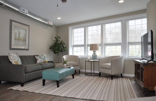 Bridgman Hotel | Das Hotel liegt in der Innenstadt von Bridgman in der Nähe von Stränden, Weingütern und Brauereien