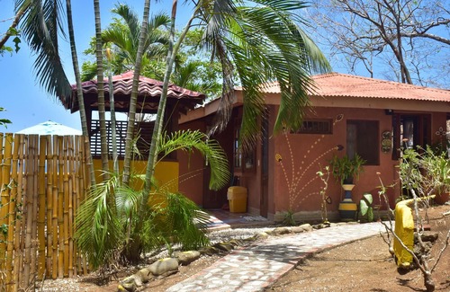 Montezuma Hütte | Montezuma Heights the cute Mariposa Cottage, into the great wide open. Sleeps 2