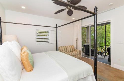 Rum Point Haus | Moon Kai home