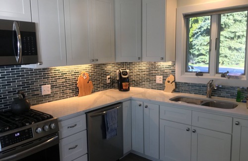 Suttons Bay Hütte | 2 Bed / 1BTH - in der Nähe von Dorf / Weingüter ... unvergleichliche Sonnenuntergänge