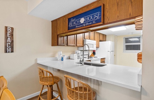 Lower Grand Lagoon Resort | Moonspinner by Book That Condo