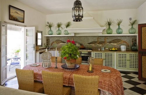 Gaucin Haus | Atemberaubende maurische Wohnung mit schönem Garten und Pool im Dorf Gaucín.