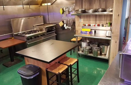 Eustis Kabine | Moose Creek Lodge Great for Large Groups!