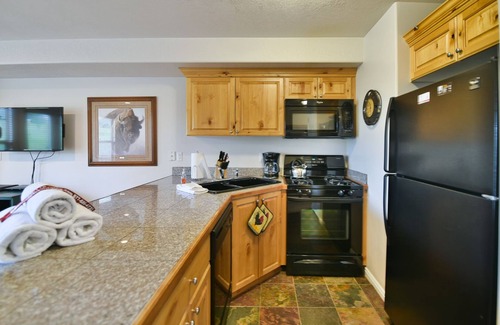 Eden Eigentumswohnung | Elch-hohle Eigentumswohnung bei Wolf Creek Utah Resort nahe Pineview Reservoir, Powder Mountain und Snowbasin