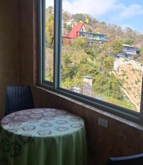 Ren'ai Bed & Breakfast | Moose & Squirrel