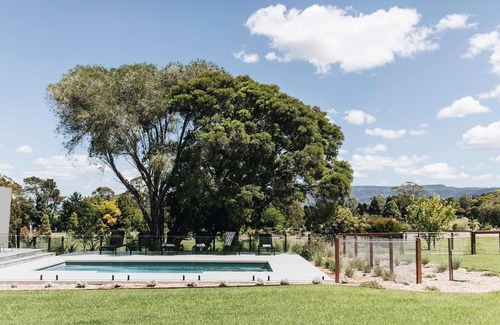Berry Haus | Moraea Farm Suite in Berry
