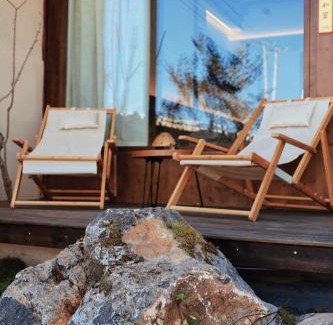 Lijiang Haus | More Sunshine Villa 猫在雪山下田野里民宿
