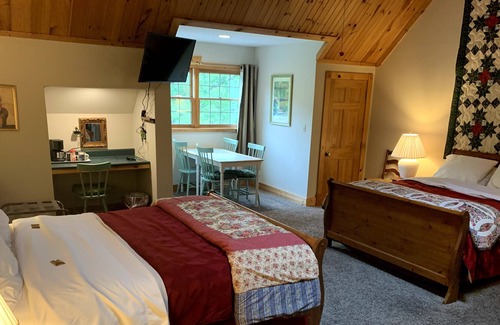 Slaty Fork Haus | MorningGloryInn.com 5 Star Inn at Snowshoe