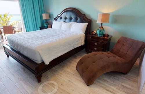 Colliers Bay Resort | Morritt's Grand
