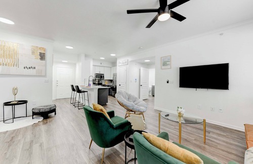 Financial District Wohnung | Mosaic 2Br/2Ba Apt in DTAT