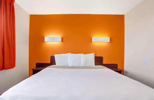 Apache Junction Hotel | Motel 6-Apache Junction, AZ