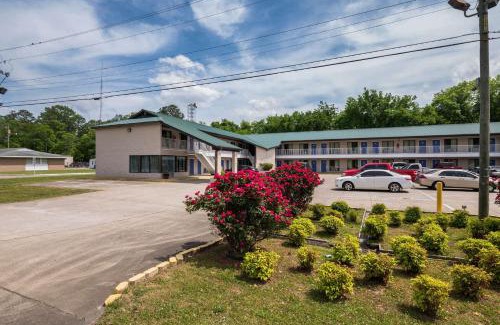 Gadsden Hotel | Motel 6-Attalla, AL