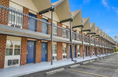 Carlisle Hotel | Motel 6 Carlisle, PA - Cumberland Valley