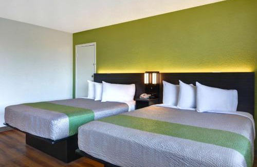 Cocoa Beach Hotel | Motel 6-Cocoa Beach, FL