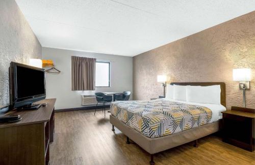 Elk Grove Village Hotel | Motel 6-Elk Grove Village, IL - O'Hare
