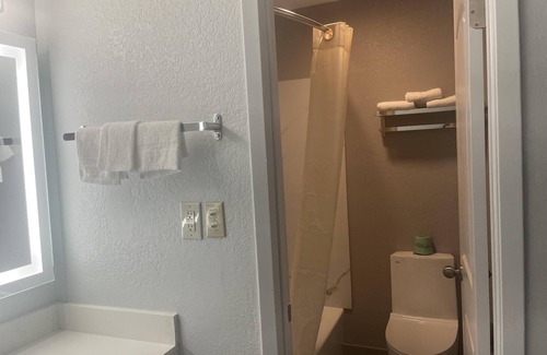 McComb Hotel | Motel 6 – Mccomb, Ms