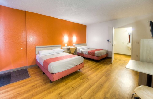 Niantic Hotel | Motel 6 Niantic, CT - New London