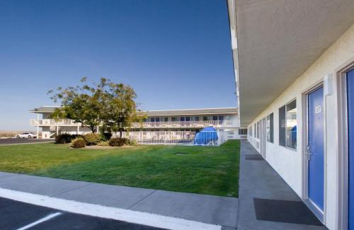 Pendleton Hotel | Motel 6-Pendleton, OR