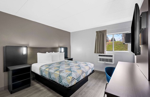 Nasons Corner Hotel | Motel 6 Portland, ME