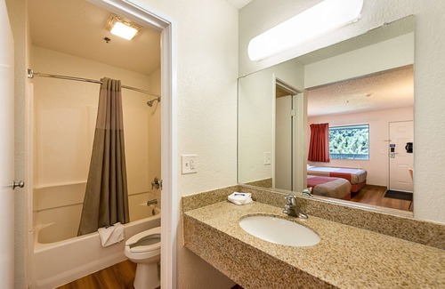 Sparks Hotel | Motel 6 Sparks, NV - Airport - Sparks