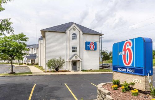 Streetsboro Hotel | Motel 6-Streetsboro, OH