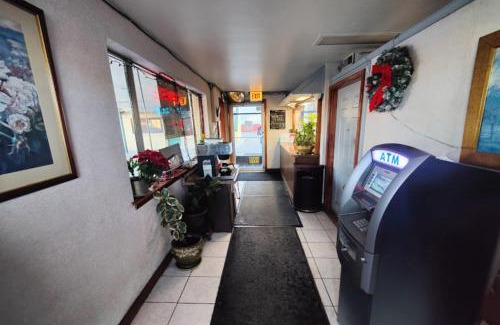 Wildwood Hotel | Motel Edgebrook Chicago North Shore By Oyo