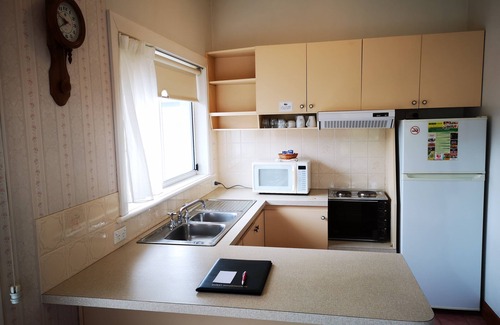 Hobart Central Business District Hotel | Motel Mayfair on Cavell