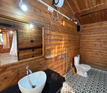 Agonda Haus | Mountain Breeze Wooden Cottages
