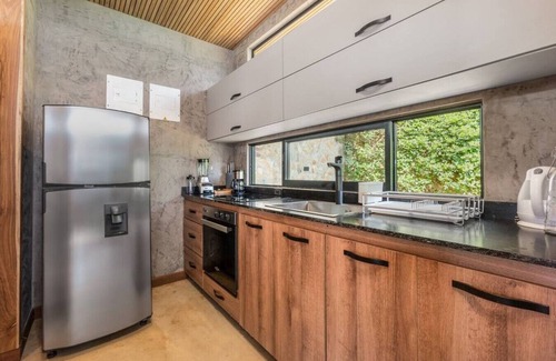 Venecia Skihütte | Mountain Cabin in Venecia with Private Jacuzzi