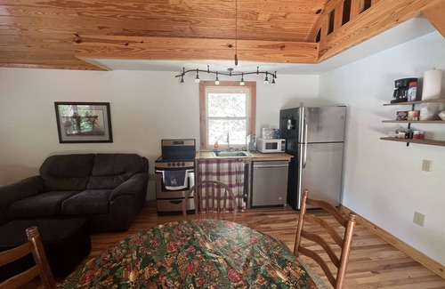 Piedmont Kabine | Mountain Cabin on the Chief Ladiga Bike Path, Terrapin Creek, and Pinhoti Trail