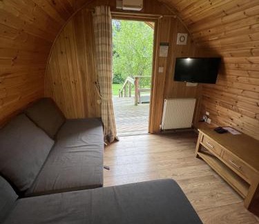 Marshbrook Haus | Mountain Edge Resort Mega pod 3 with Hot Tub