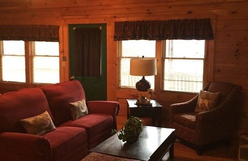 Valley Creek Run Haus | MOUNTAIN JOY COTTAGES # 12 - Gefiederte Freunde